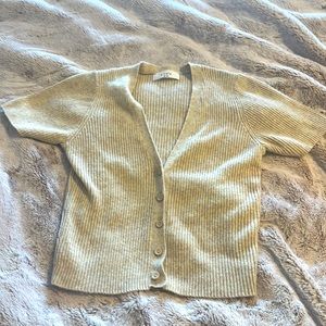 This is an xs and it’s tan